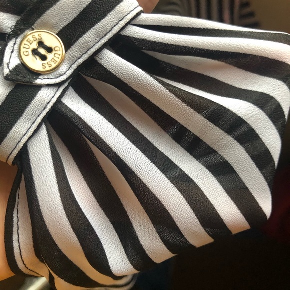 GUESS sheer detail blouse size XS - Picture 8 of 9